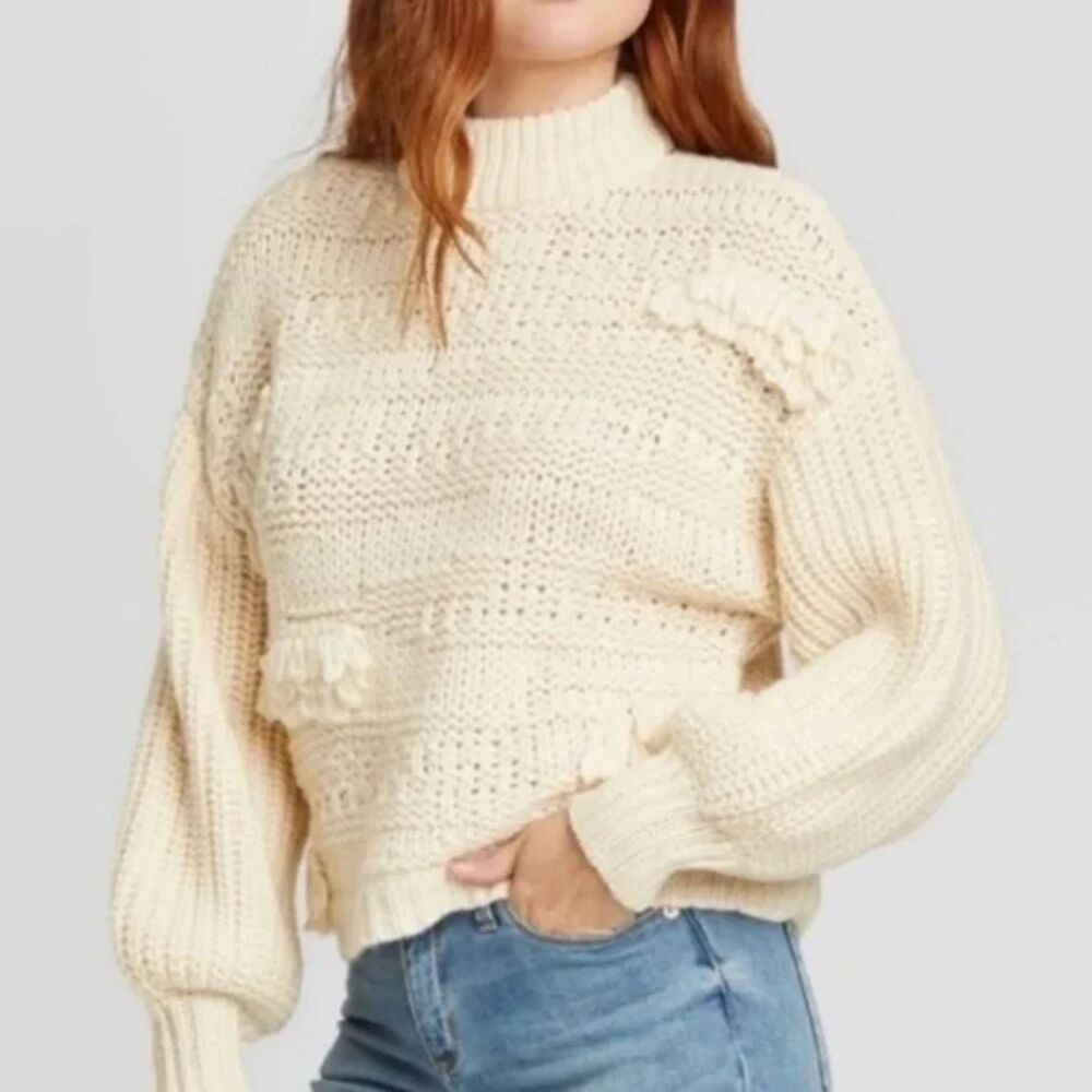 Universal Thread Cream Chunky Knit Sweater - M